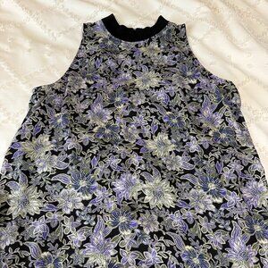 Zip neck sleeveless blouse